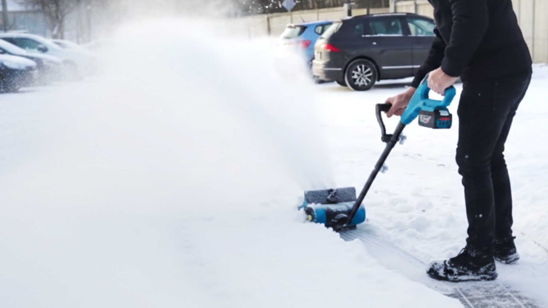 Odśnieżarka akumulatorowa DEDRA SAS+ALL DED6983 – odśnieżanie bez wysiłku