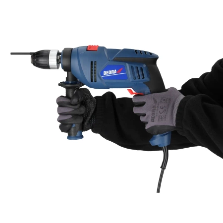 Wiertarka udarowa DEDRA DED7960 900W, 0-2800 obr/min, uchwyt samozaciskowy 13mm, walizka