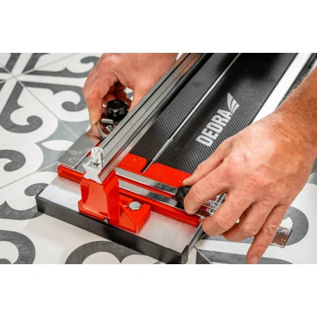 Przecinarka do płytek, maszynka ręczna do glazury DEDRA 1151 700mm, 70cm, łożyskowana, prowadnica profil ''X"