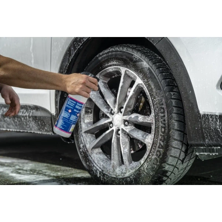 Środek do rdzy, osadów mineralnych, opiłków na felgach DEDRA DED8823C09