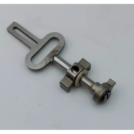 #02 uchwyt brzeszczotu do wyrzynarki DED7966