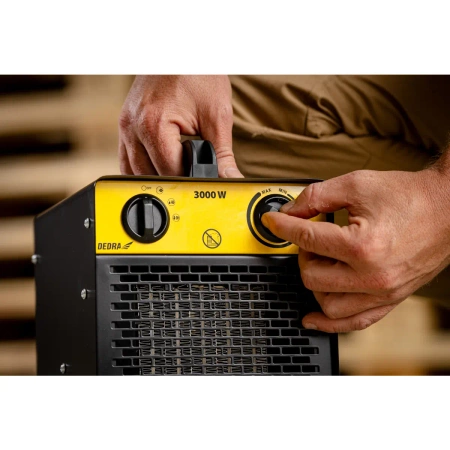 Nagrzewnica elektryczna PTC 3,0kW, kwadratowa, czarna DEDRA DED9931C1 ceramiczny element grzejny