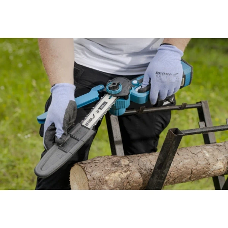 Mini piła łańcuchowa akumulatorowa, bezszczotkowa mini pilarka 18 V DEDRA SAS+ALL DED7181S, prowadnica 8", silnik bezszczotkowy
