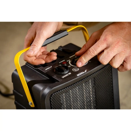 Nagrzewnica elektryczna PTC 3,0kW, kwadratowa, czarna, stojak DEDRA DED9931C3 ceramiczny element grzejny