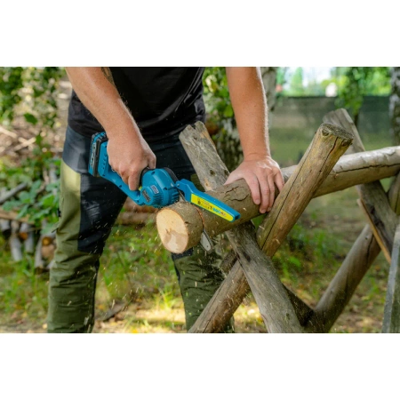 Mini piła łańcuchowa akumulatorowa, bezszczotkowa mini pilarka 18 V DEDRA SAS+ALL DED7180, prowadnica 6", silnik bezszczotkowy