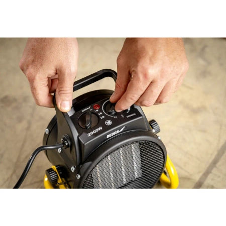 Nagrzewnica elektryczna PTC 2,0kW, okrągła, czarna DEDRA DED9930C ceramiczny element grzejny