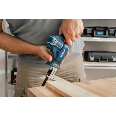 Piła szablasta akumulatorowa, lisi ogon 12V DEDRA MAUS DED7338, 2700 RPM