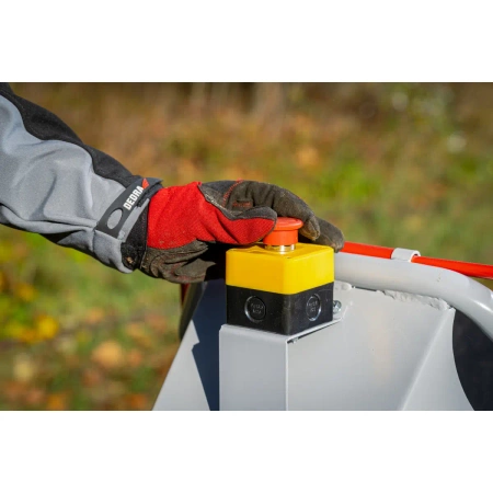 Rozdrabniacz spalinowy do gałęzi DEDRA DED8684, silnik LONCIN 5,5 KM , średnica cięcia 10 cm